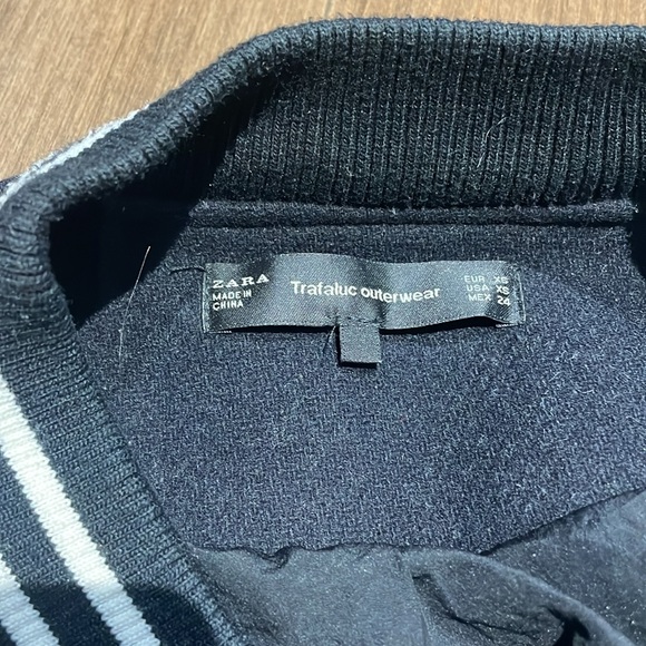 Zara jacket with vegan leather sleeves sz xs - Picture 3 of 3